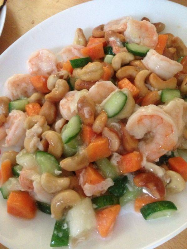 Shrimps with Cashew Nuts