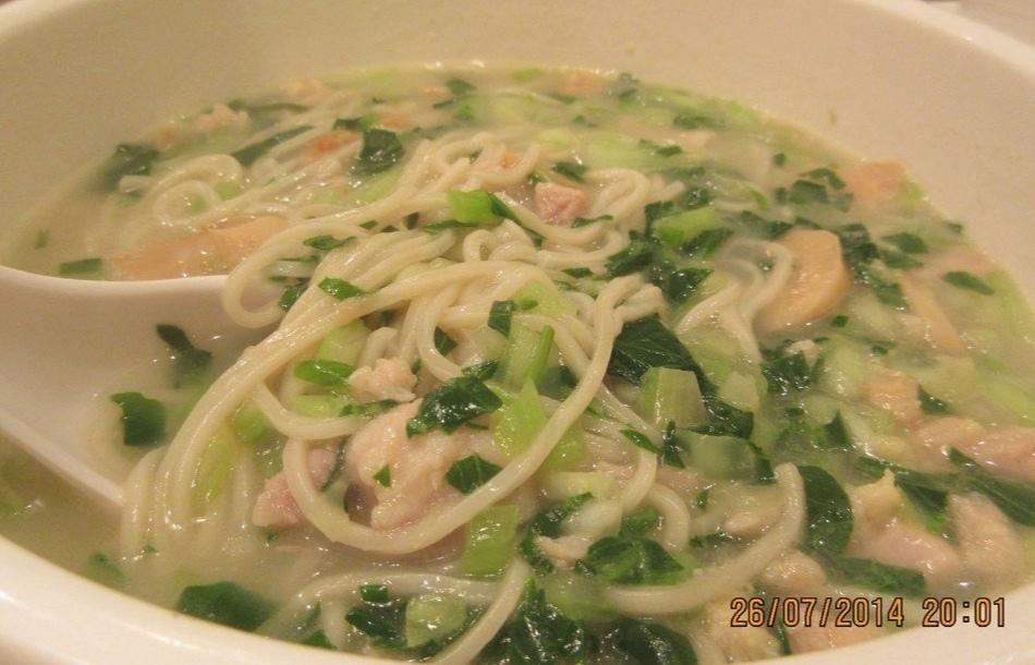 Slow-cooked Chicken Noodles Soup