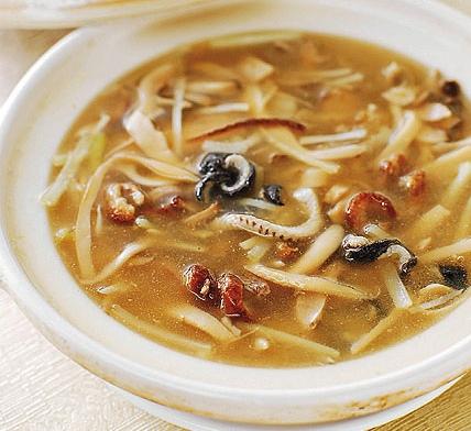 Duck Meat Bamboo Mushroom Soup
